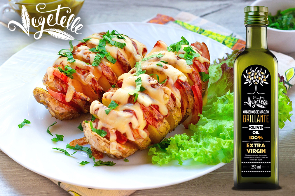 Картошка-гармошка с помидорами в духовке